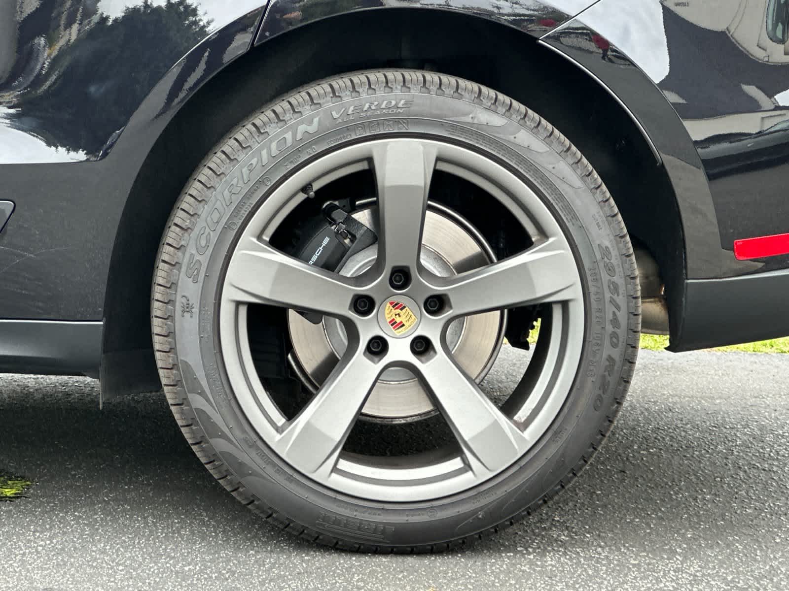 2026 Porsche Macan Base