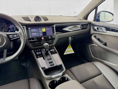 2026 Porsche Macan AWD