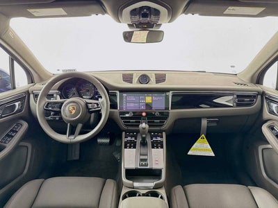 2026 Porsche Macan AWD
