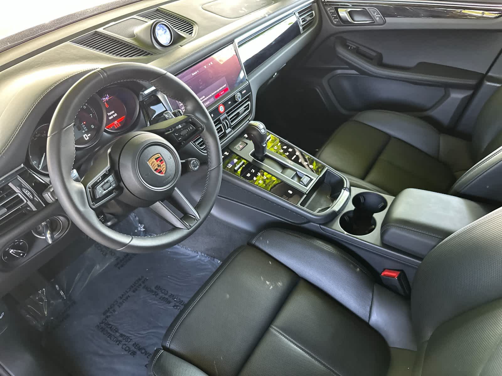 2026 Porsche Macan Macan