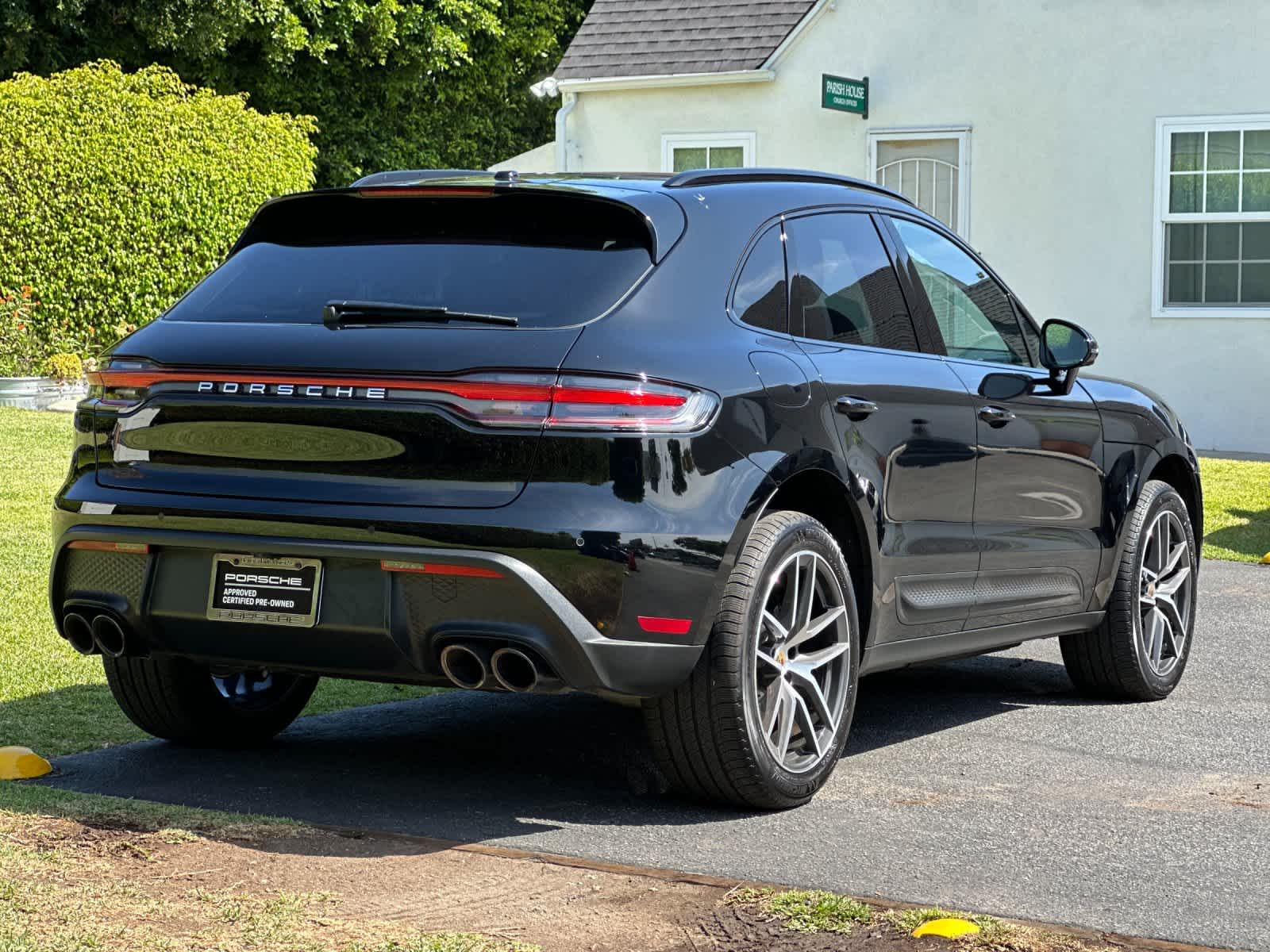2026 Porsche Macan Macan