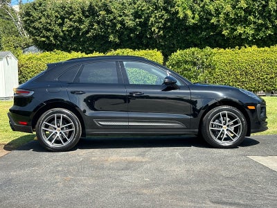 2026 Porsche Macan Macan