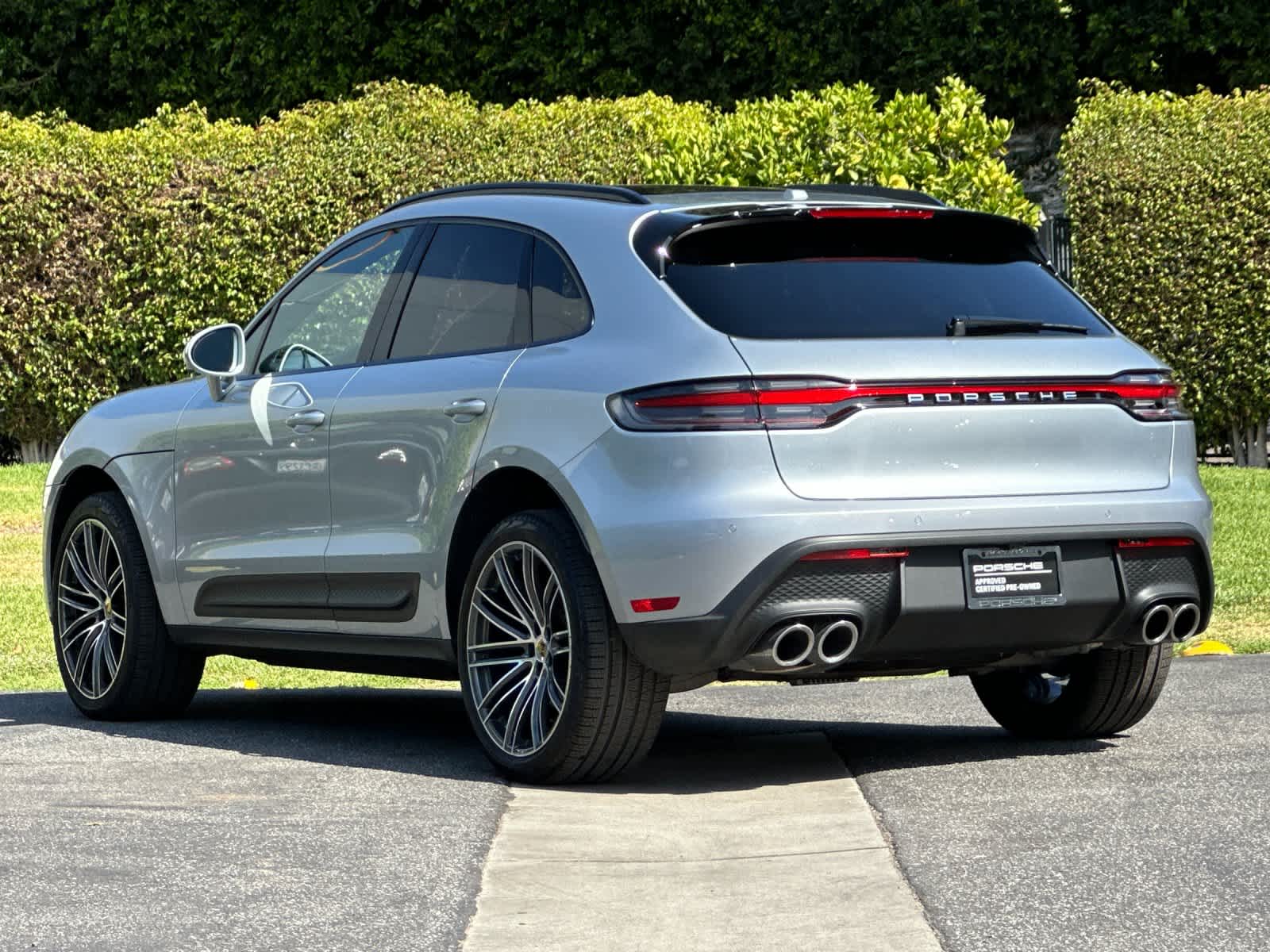 2026 Porsche Macan Macan