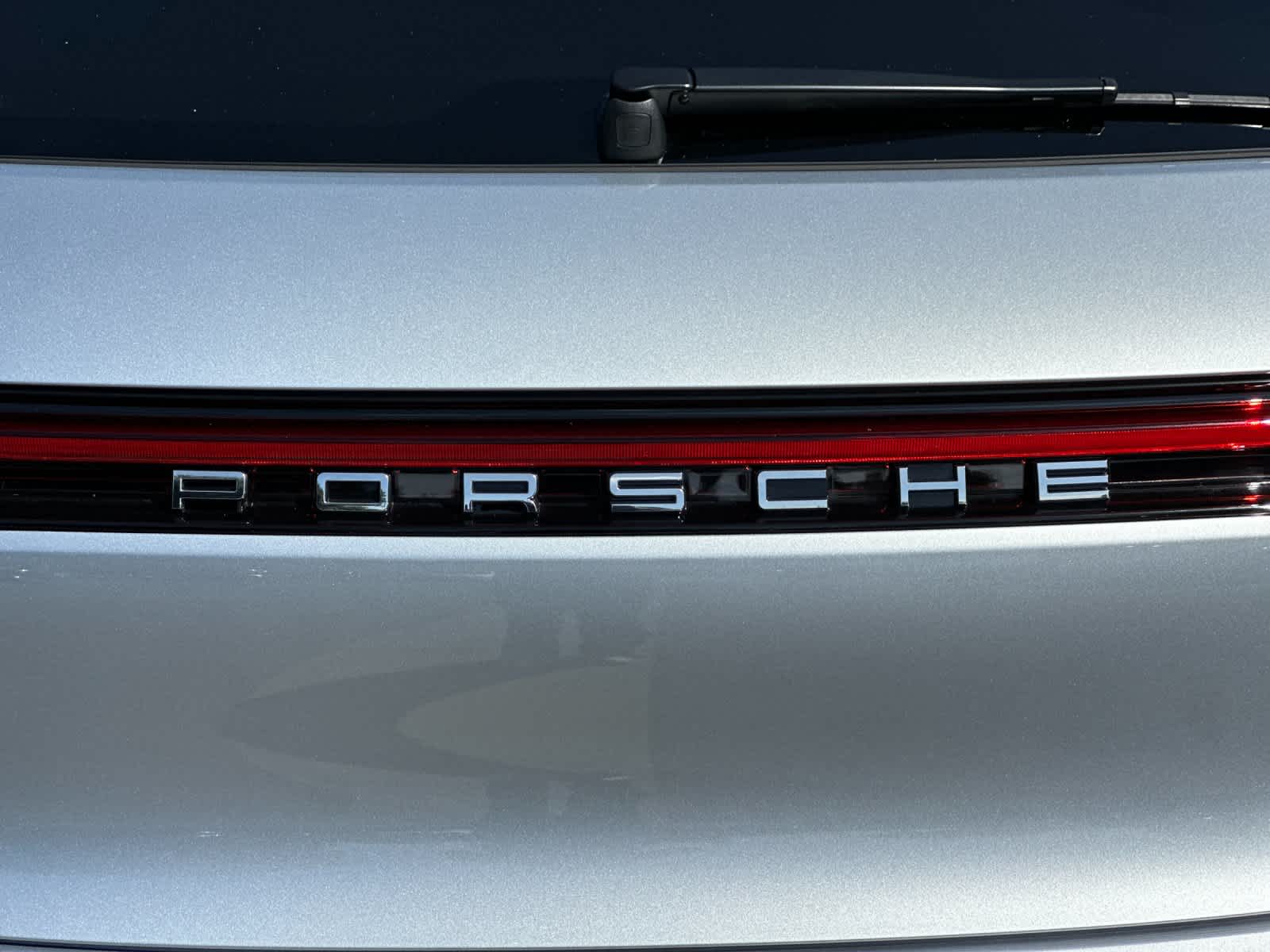 2026 Porsche Macan Macan