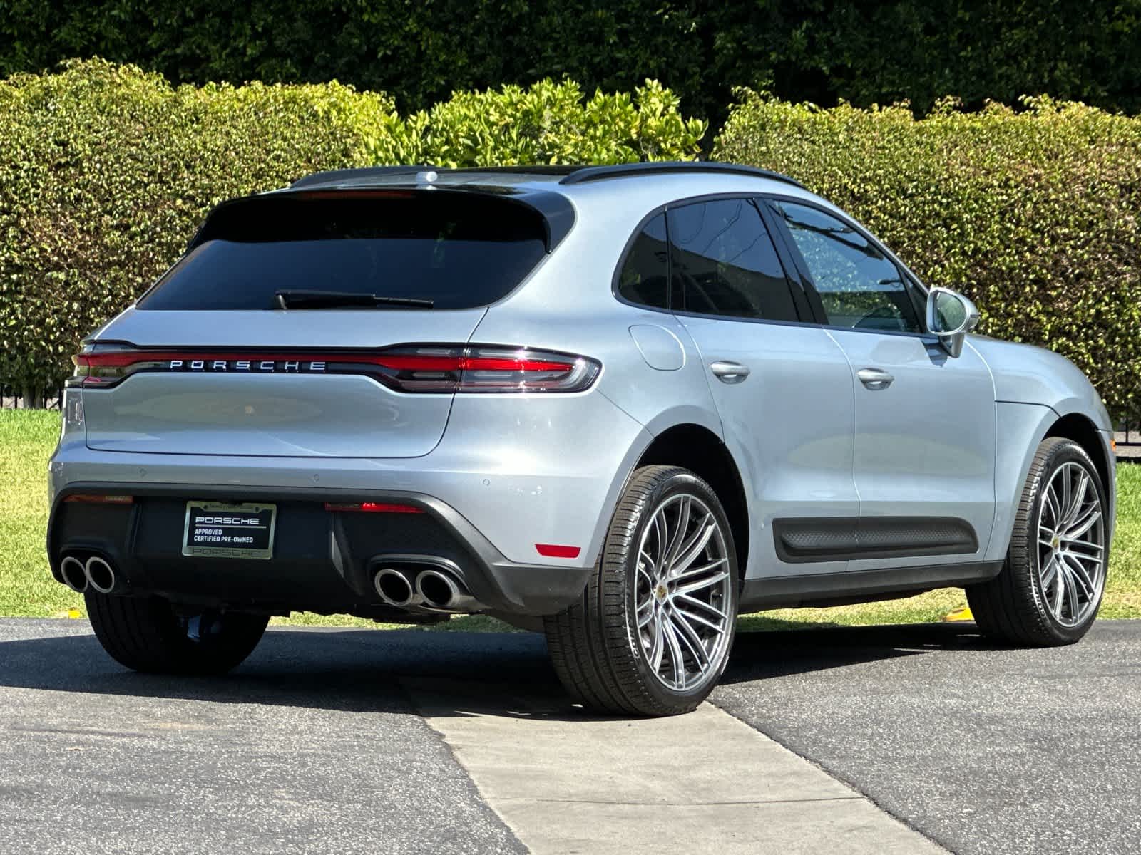 2026 Porsche Macan Macan
