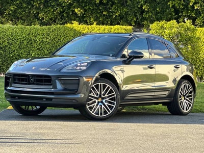 2026 Porsche Macan Macan