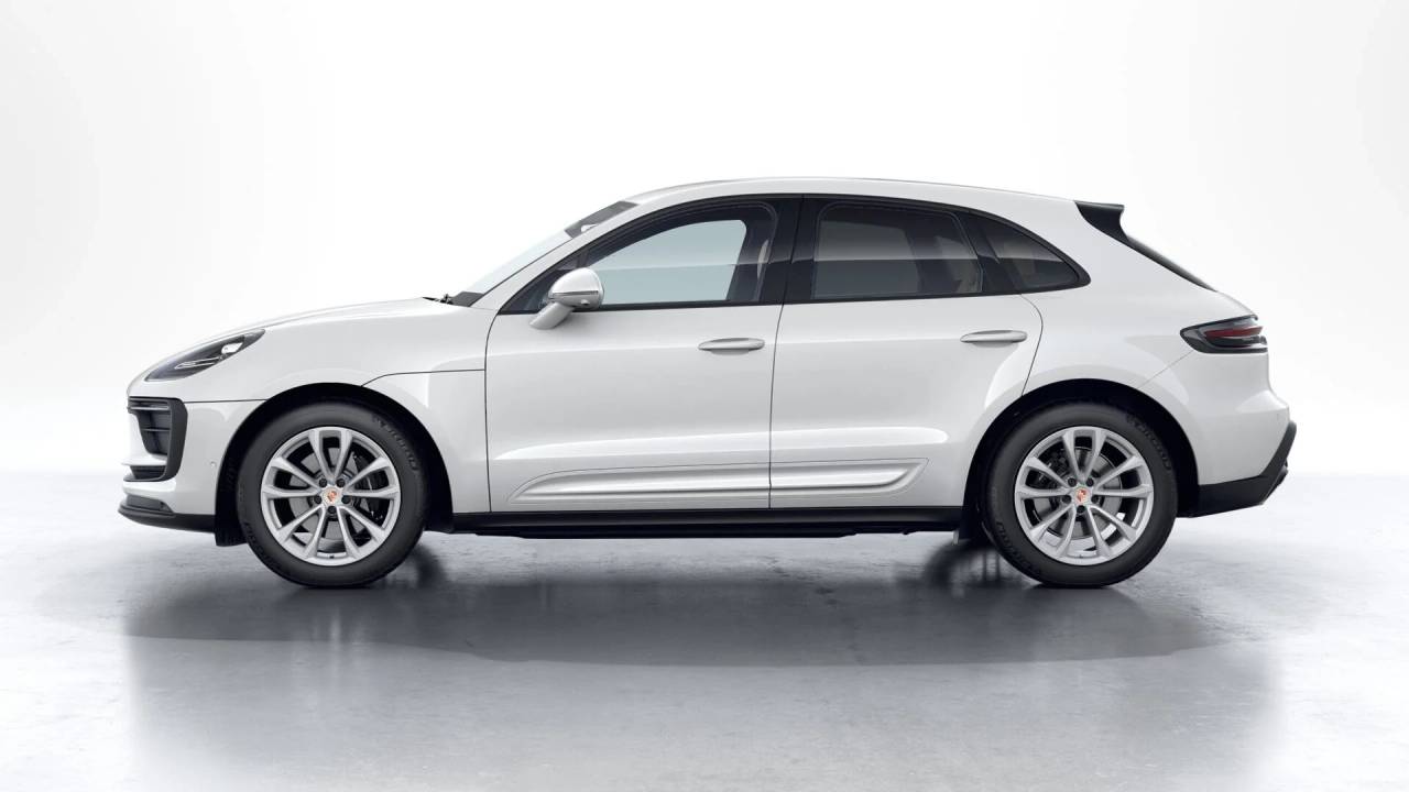 2026 Porsche Macan AWD