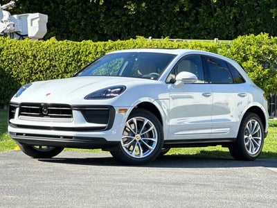 2026 Porsche Macan Macan