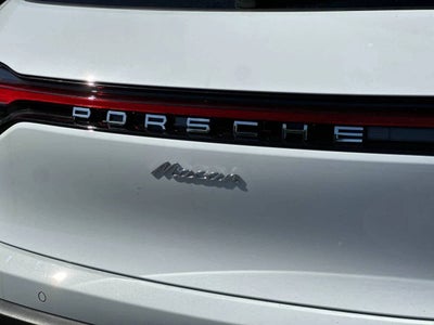 2026 Porsche Macan Macan