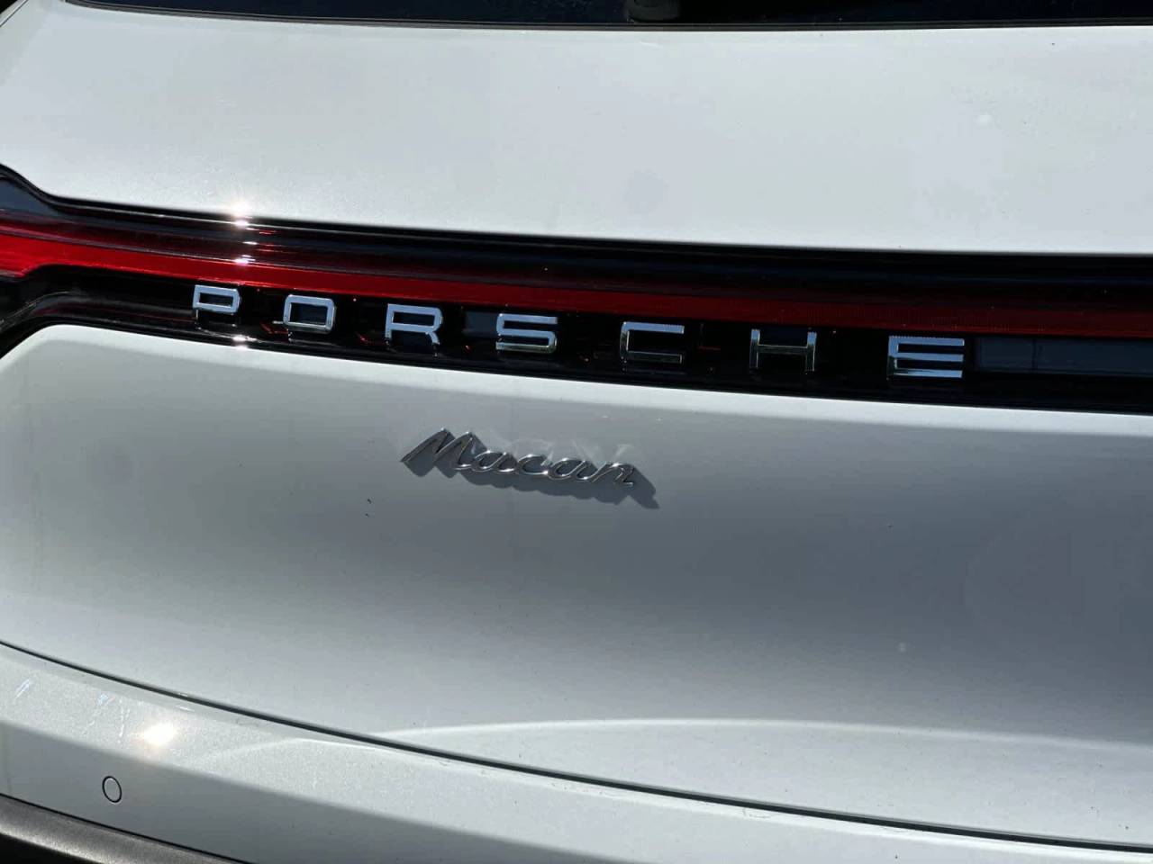 2026 Porsche Macan Macan