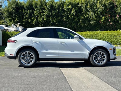 2026 Porsche Macan Macan