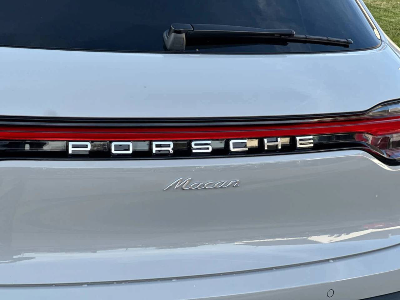 2026 Porsche Macan Base