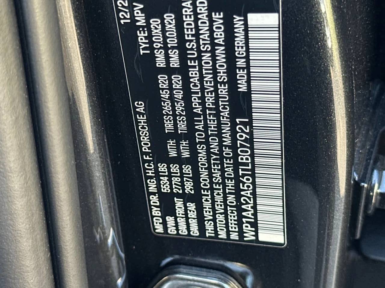 2026 Porsche Macan Base