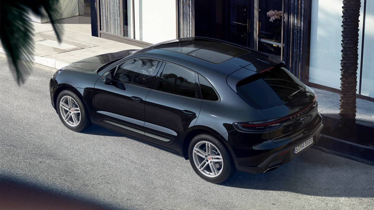 2026 Porsche Macan Base