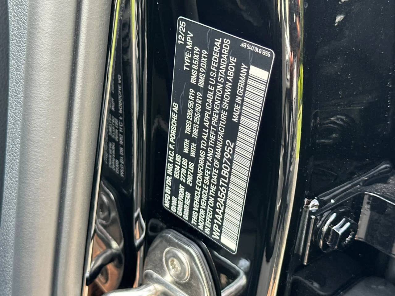 2026 Porsche Macan Macan