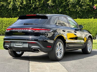 2026 Porsche Macan Macan