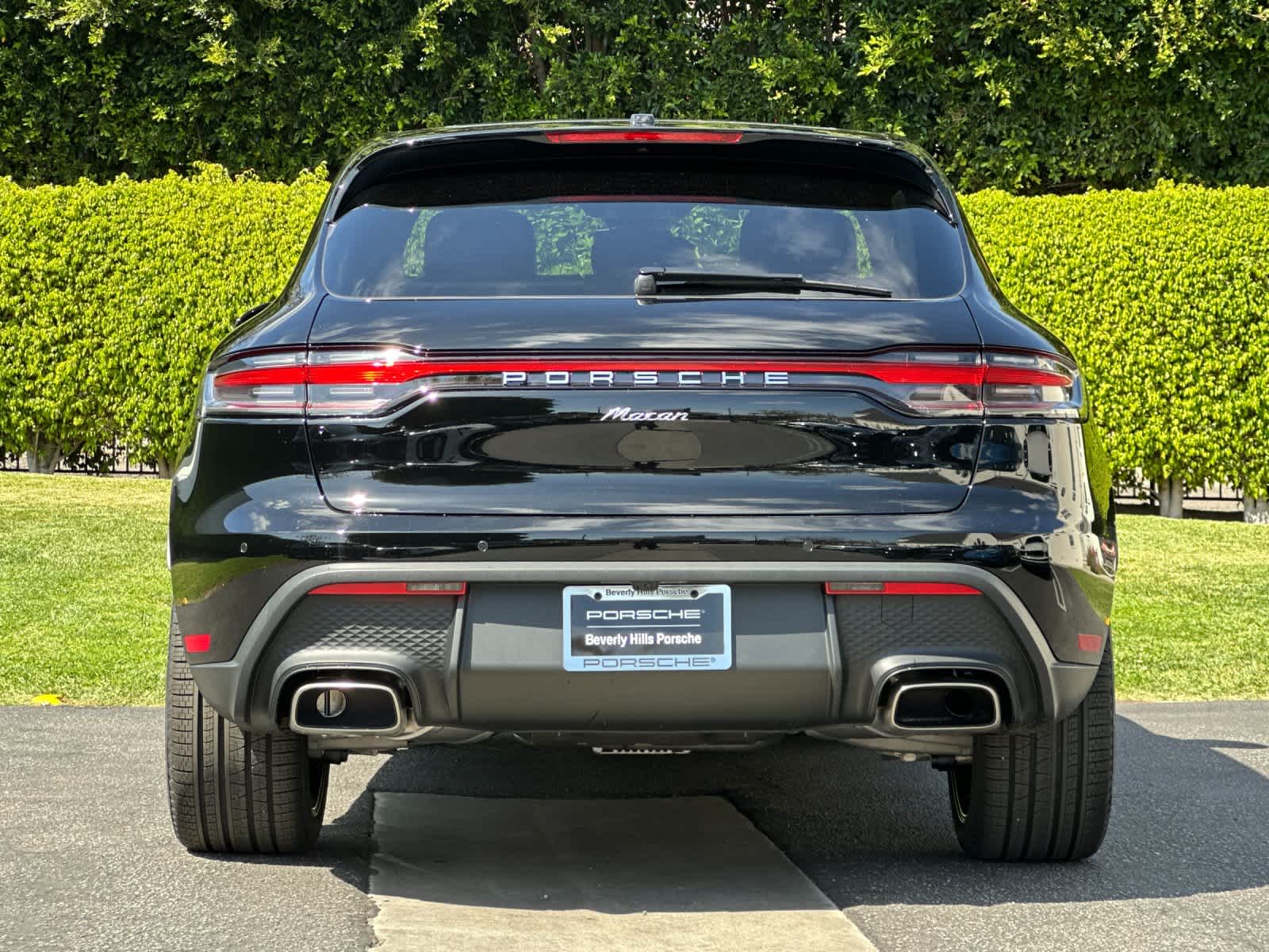 2026 Porsche Macan AWD