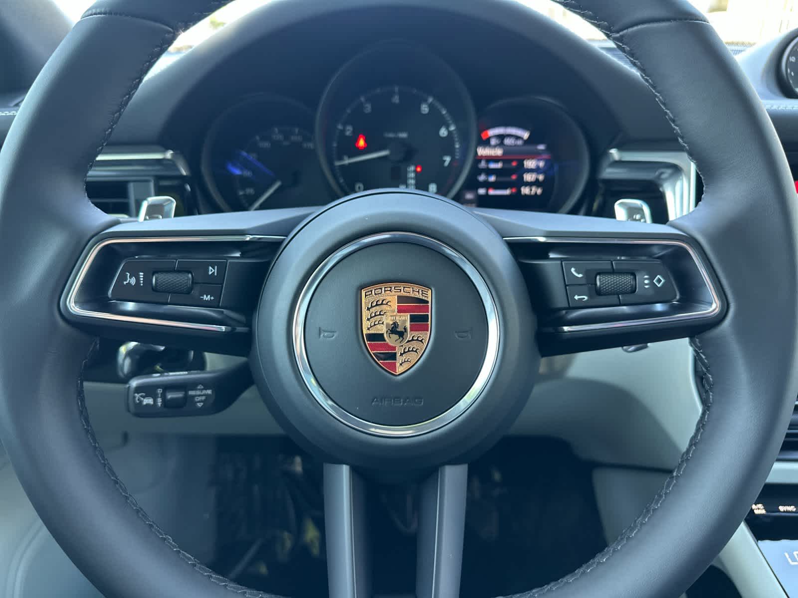 2026 Porsche Macan Base