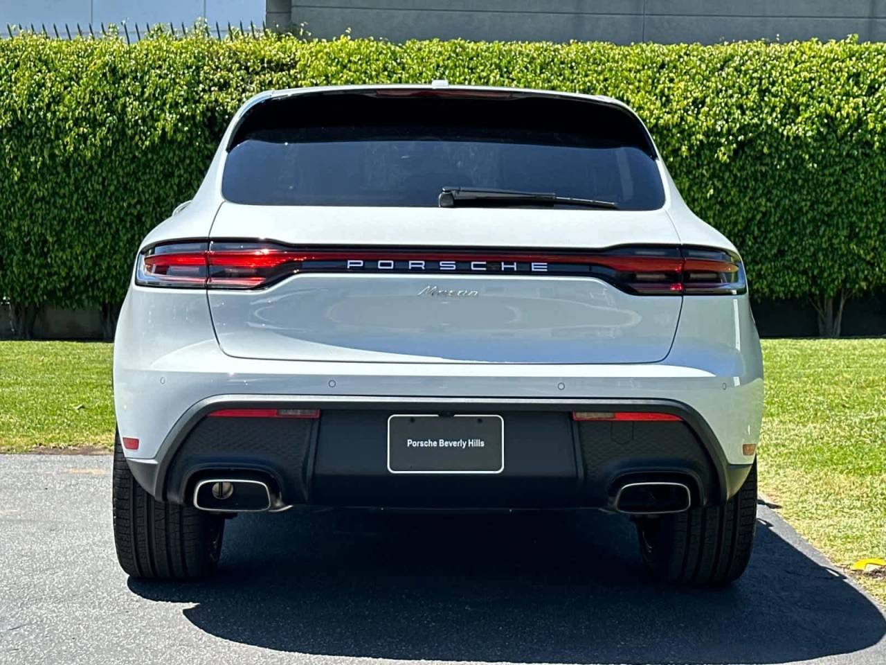 2026 Porsche Macan Base