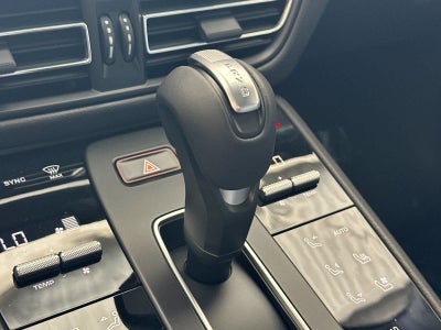 2026 Porsche Macan T