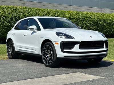 2026 Porsche Macan Base