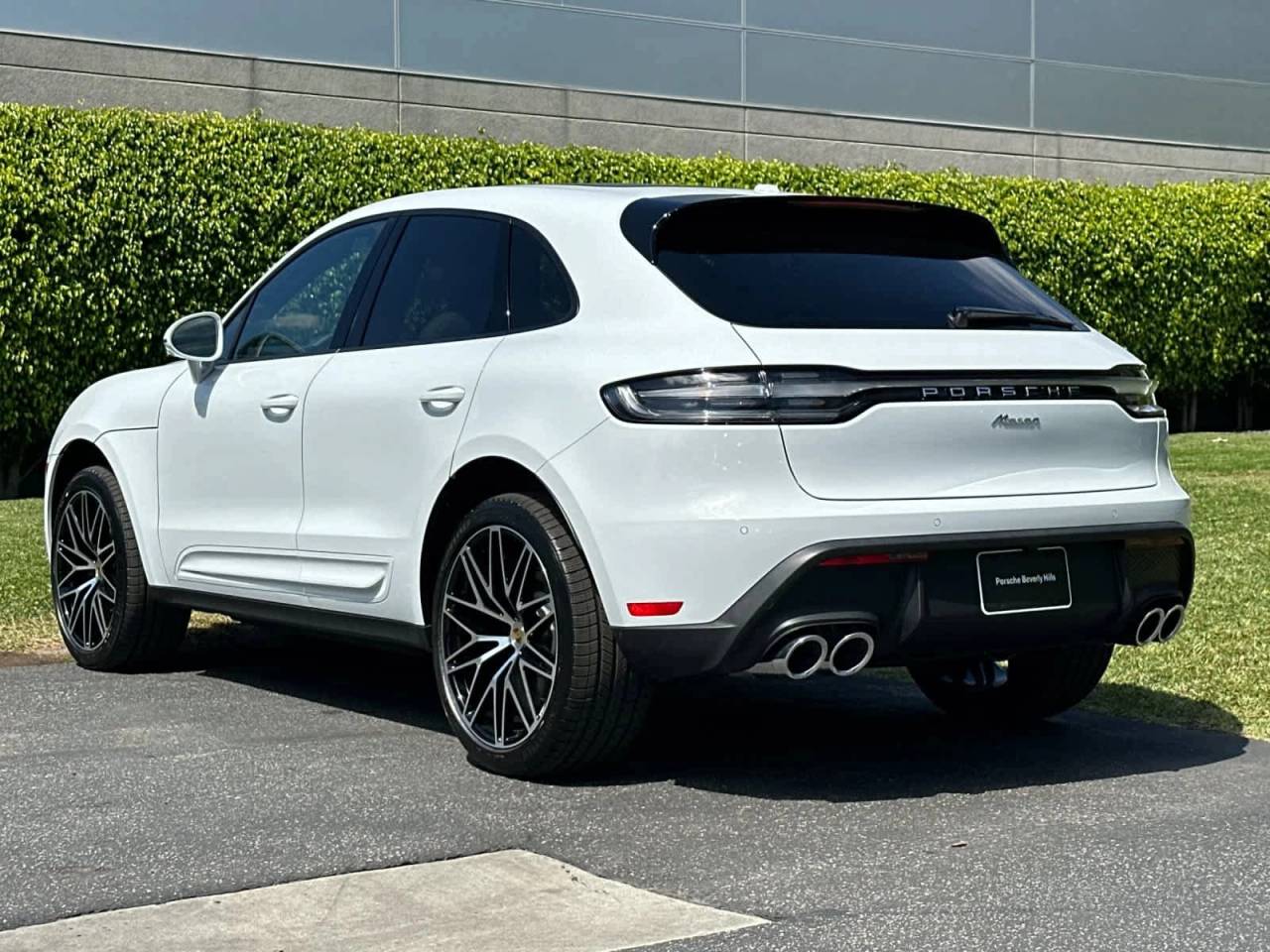 2026 Porsche Macan Base