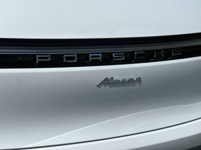 2026 Porsche Macan Base