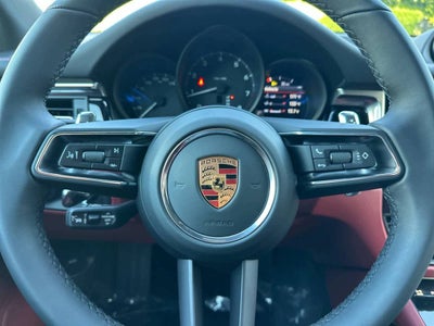 2026 Porsche Macan Base