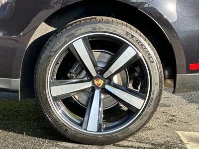 2026 Porsche Macan Base