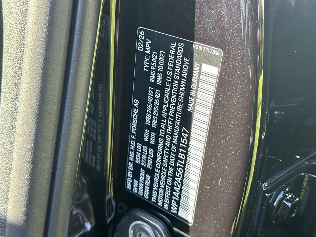 2026 Porsche Macan Base