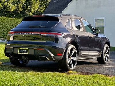 2026 Porsche Macan Base