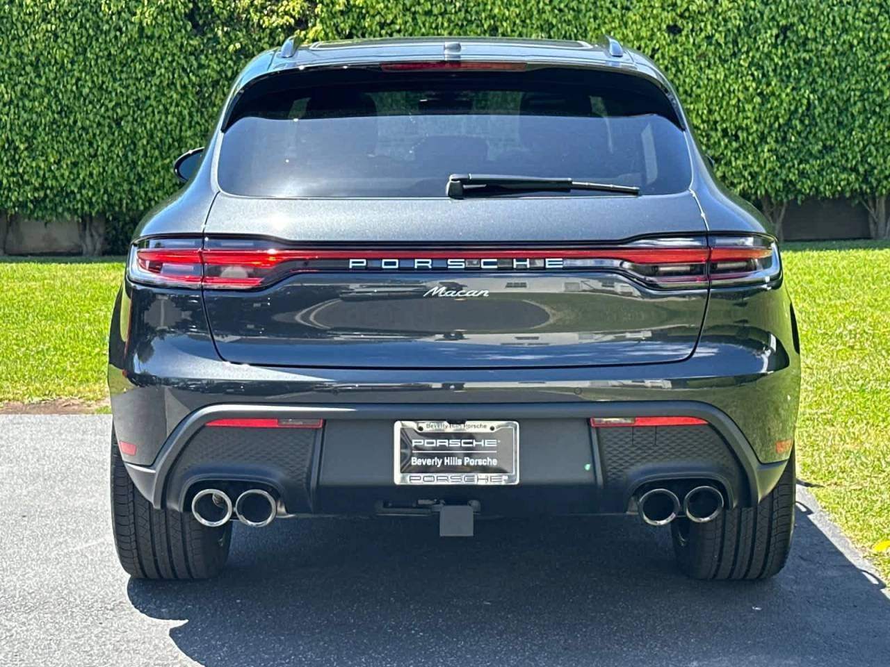 2026 Porsche Macan Base