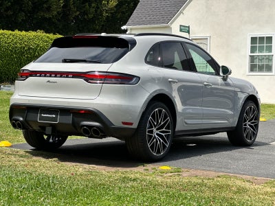 2026 Porsche Macan Base
