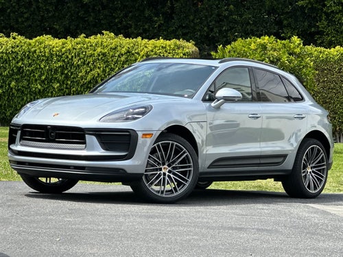 2026 Porsche Macan Base