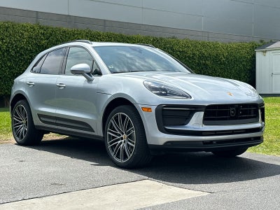 2026 Porsche Macan Base