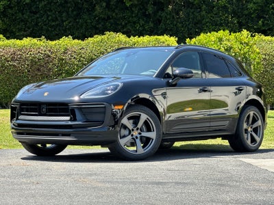 2026 Porsche Macan Macan