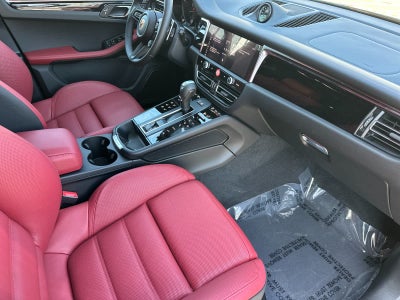 2026 Porsche Macan Macan T