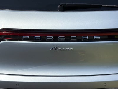 2024 Porsche Macan Macan (MY24)