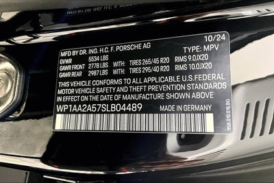 2025 Porsche Macan AWD