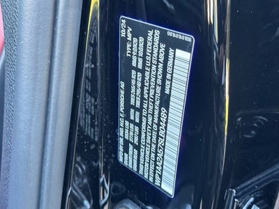 2025 Porsche Macan Base