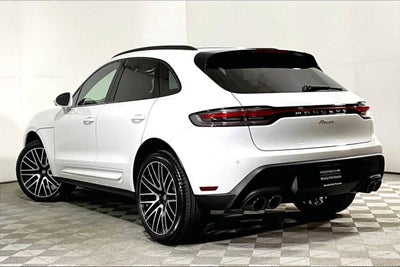 2025 Porsche Macan AWD
