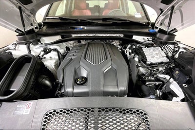 2025 Porsche Macan AWD