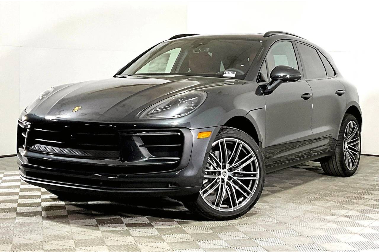 2025 Porsche Macan AWD