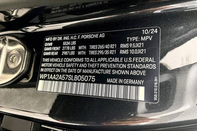 2025 Porsche Macan AWD