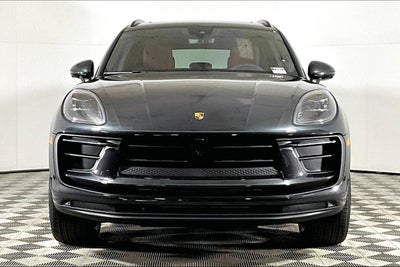 2025 Porsche Macan AWD