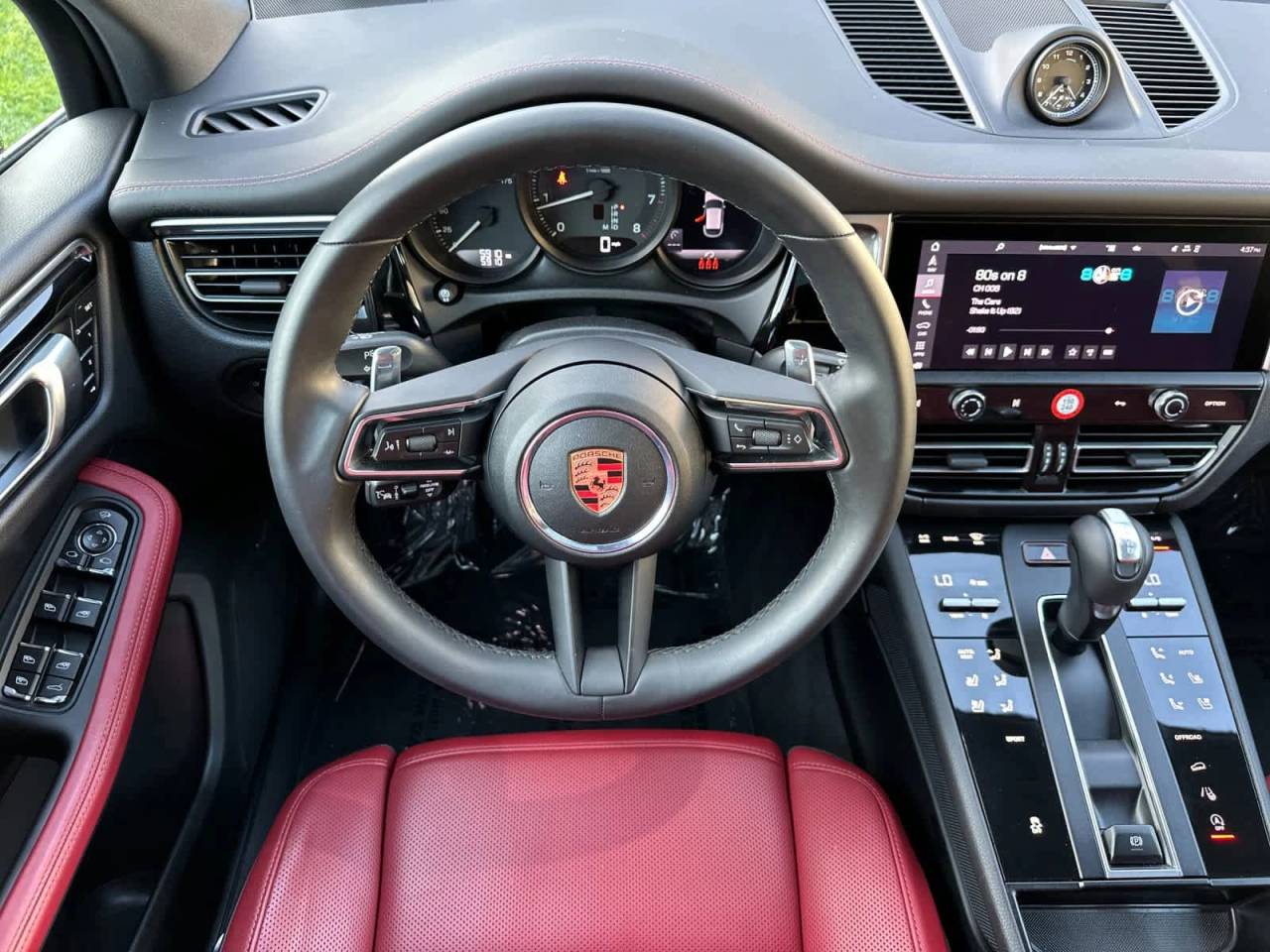 2025 Porsche Macan AWD