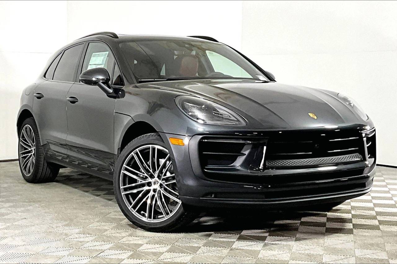 2025 Porsche Macan AWD