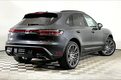 2025 Porsche Macan AWD