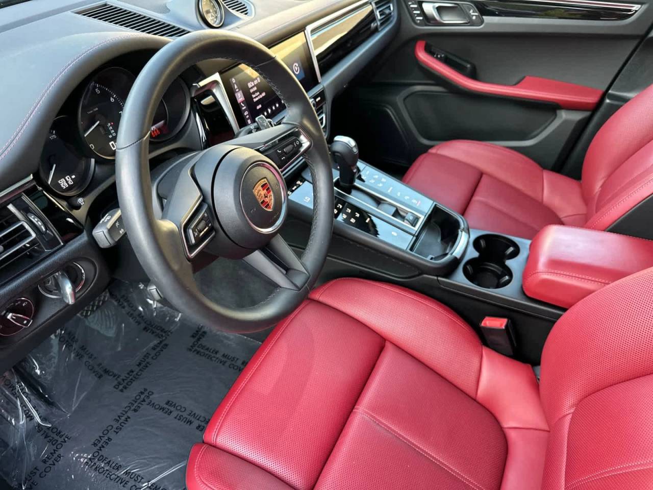 2025 Porsche Macan AWD