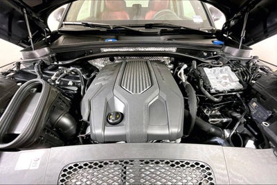 2025 Porsche Macan AWD